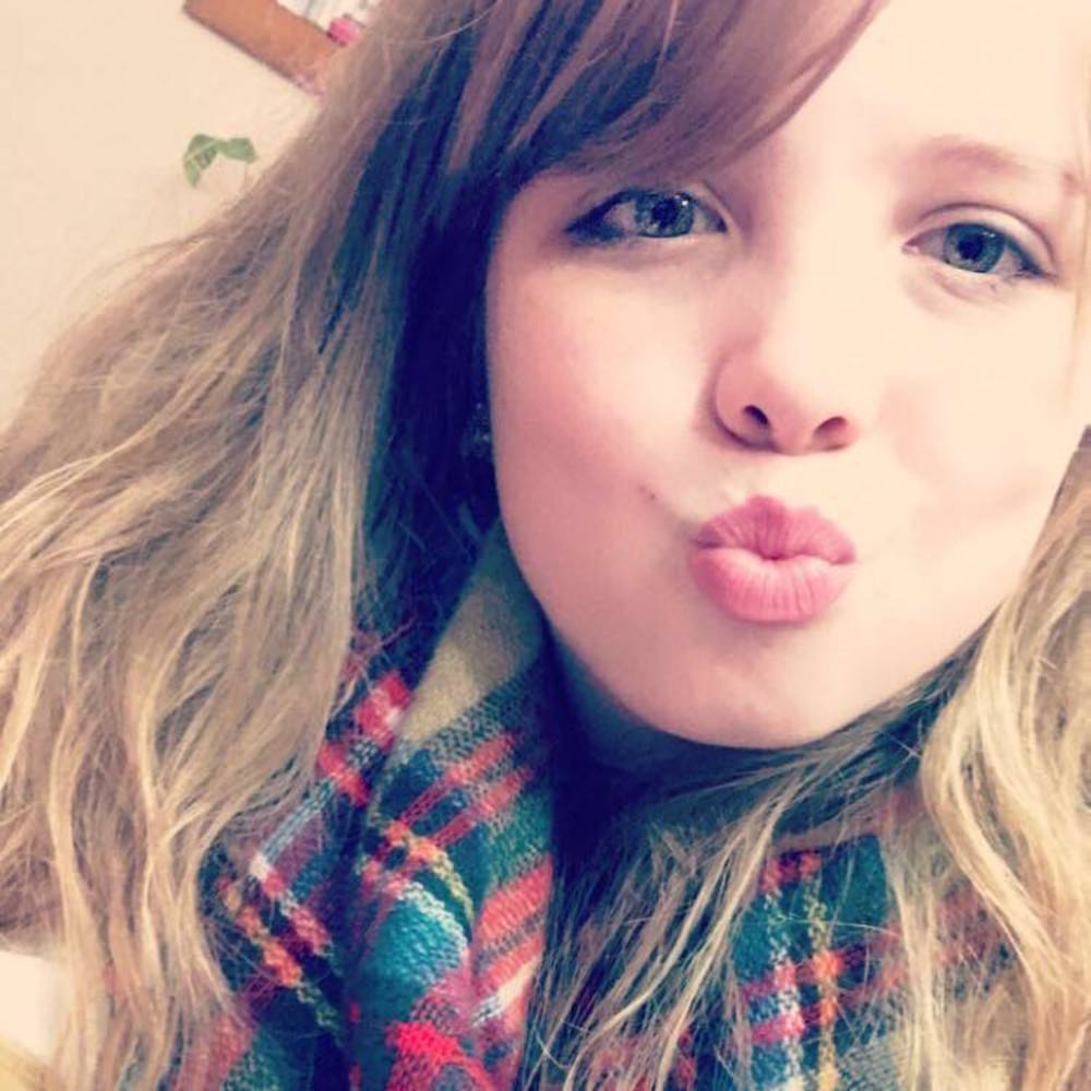 Meet your Posher, Hailey